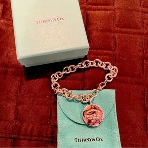 Tiffany & Co. Return to Tiffany Circle Tag Bracelet Silver